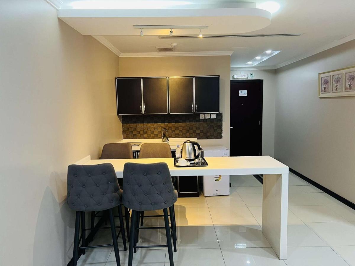 اصاله الشروق للأجنحه الفندقيه Al Khobar Exterior foto